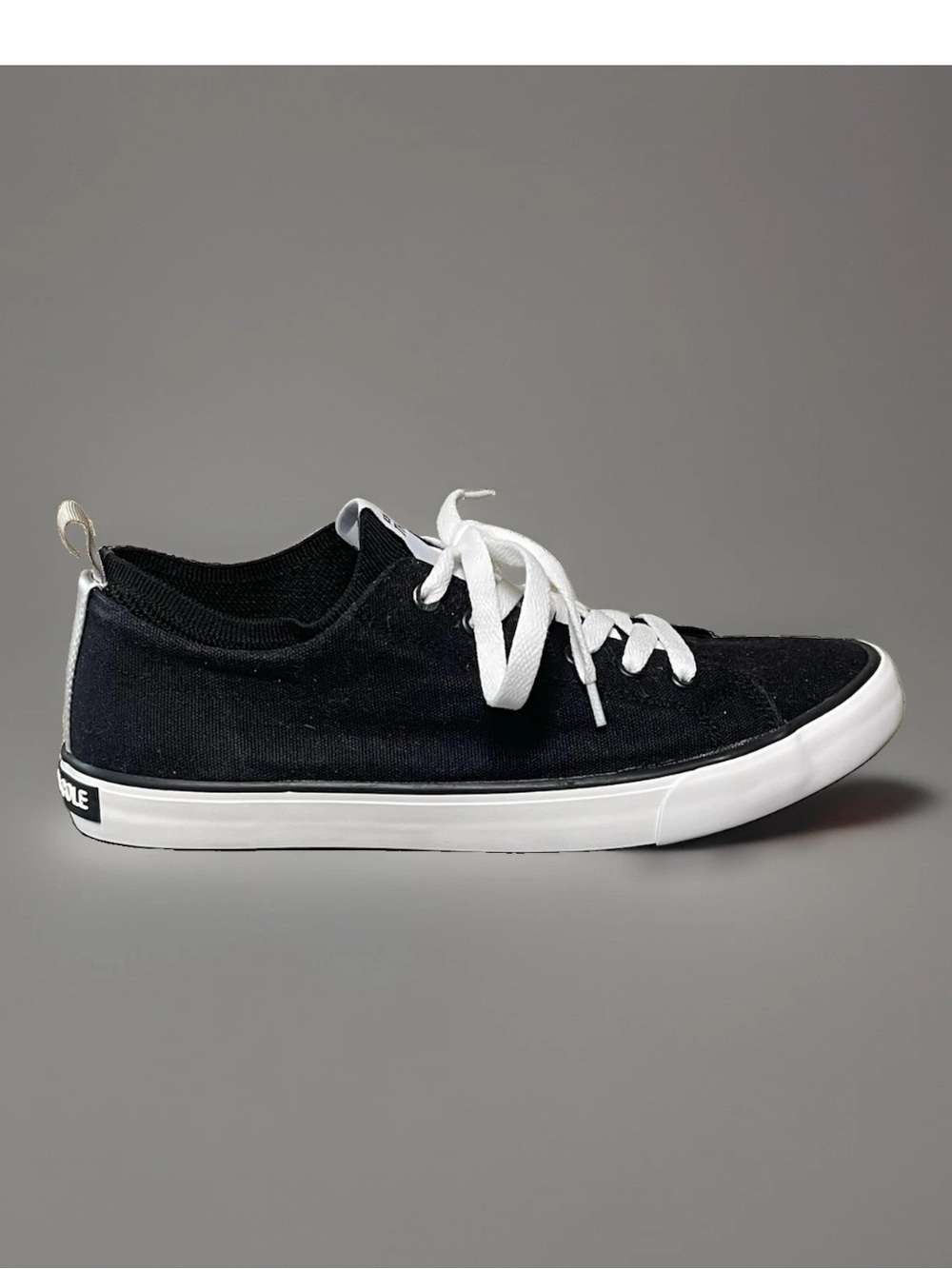 Kenneth Cole The Run Black Canvas Men’s Sneakers Size 10 Medium